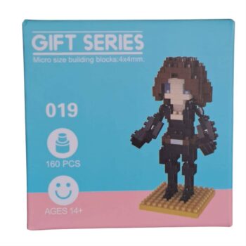 Figura armable de la viuda negra