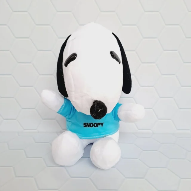 "Snoopy está listo para una nueva misión: ¡acompañarte en todas tus siestas y aventuras!☁️

Tan suave que querrás abrazarlo más que a Woodstock.🪶

Ideal para fans del beagle más famoso del mundo. ¡Llévatelo antes de que se suba a su casita roja y despegue!"🏠

Info:
WhatsApp: 7106 0490 

.
.
.

#snoopy